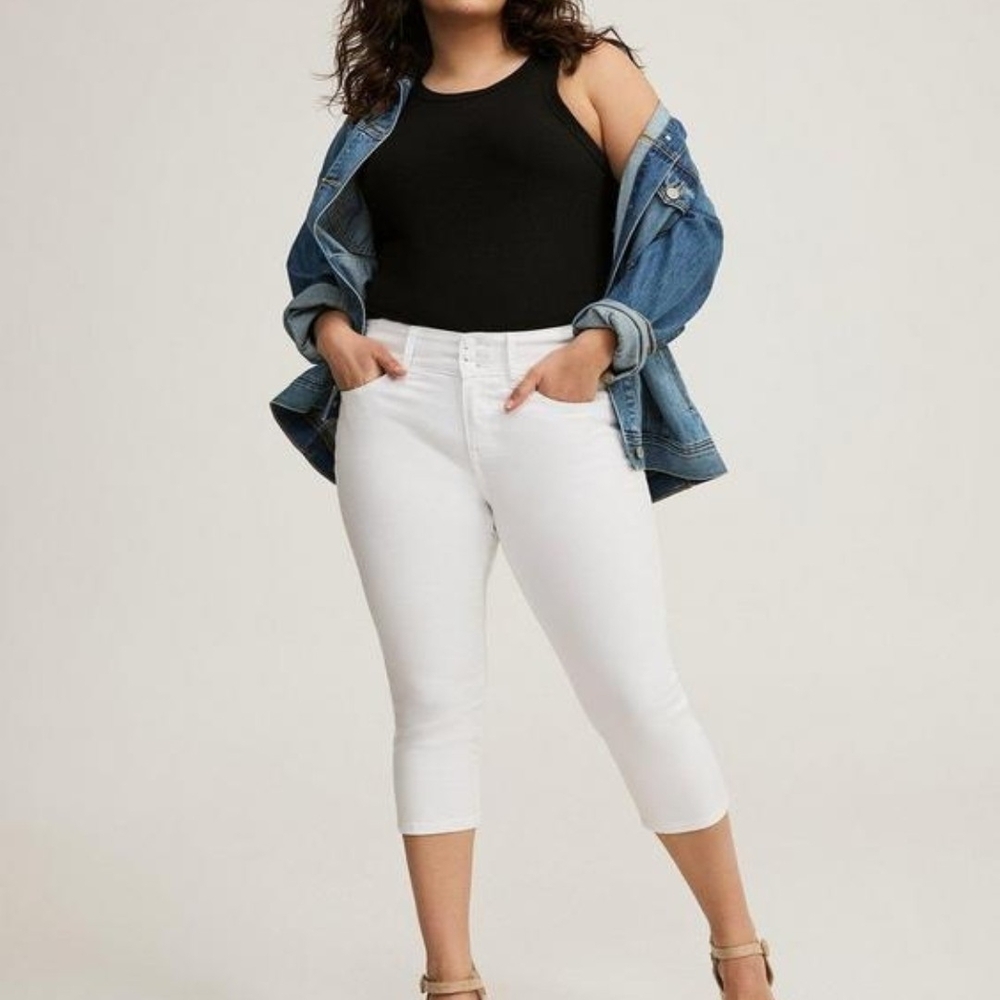 TORRID Crop Skinny Jegging Super Soft High-Rise Jean